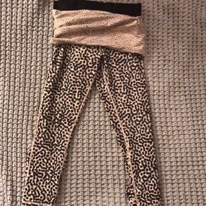 Hot Lululemon size 6 leopard print pants